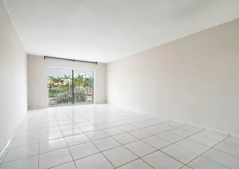 2200 E Hallandale Beach Boulevard Hallandale Beach FL 33009
