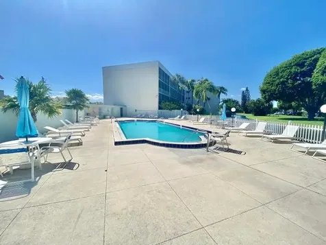 890 N Federal Highway Lantana FL 33462