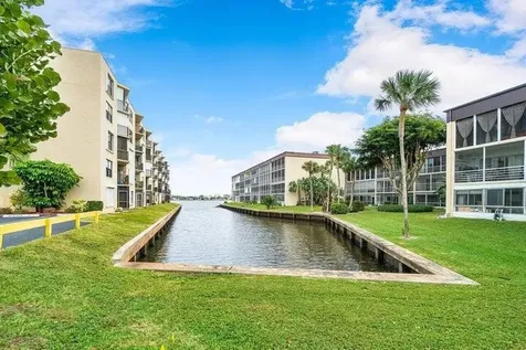 890 N Federal Highway Lantana FL 33462