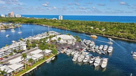 2717 Yacht Club Boulevard Fort Lauderdale FL 33304