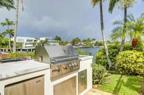 2717 Yacht Club Boulevard Fort Lauderdale FL 33304