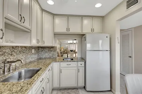 104 Plymouth M West Palm Beach FL 33417