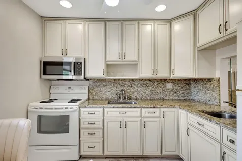 104 Plymouth M West Palm Beach FL 33417