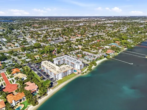1502 S Lakeside Drive Lake Worth Beach FL 33460