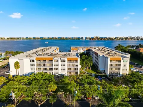 1502 S Lakeside Drive Lake Worth Beach FL 33460