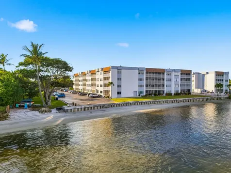 1502 S Lakeside Drive Lake Worth Beach FL 33460