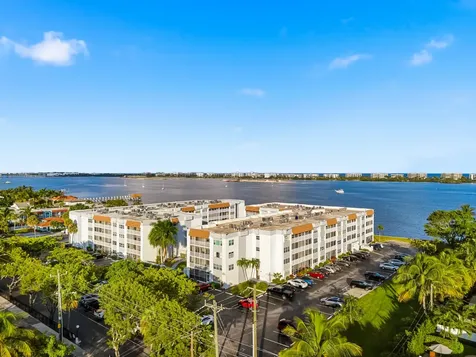 1502 S Lakeside Drive Lake Worth Beach FL 33460