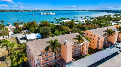 2950 Se Ocean Boulevard Stuart FL 34996