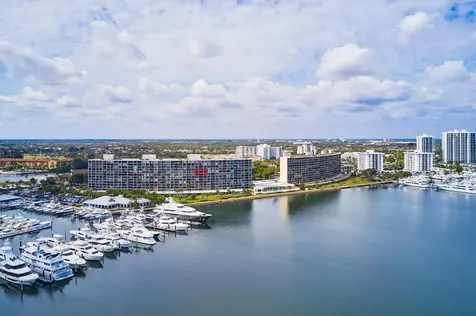 124 Lakeshore Drive North Palm Beach FL 33408