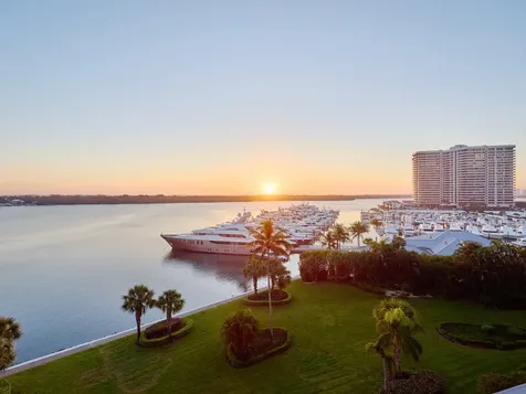 124 Lakeshore Drive North Palm Beach FL 33408