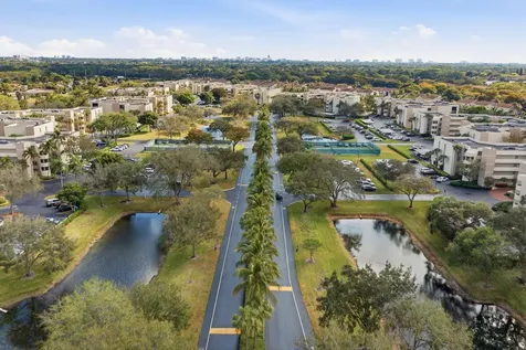 5701 Camino Del Sol Boca Raton FL 33433
