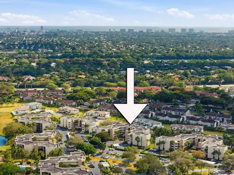 5701 Camino Del Sol Boca Raton FL 33433