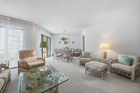 5701 Camino Del Sol Boca Raton FL 33433