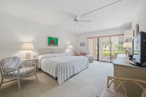 5701 Camino Del Sol Boca Raton FL 33433