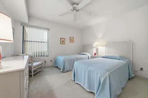 5701 Camino Del Sol Boca Raton FL 33433