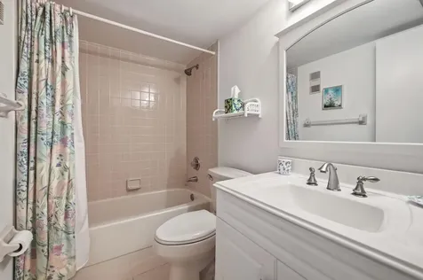 5701 Camino Del Sol Boca Raton FL 33433
