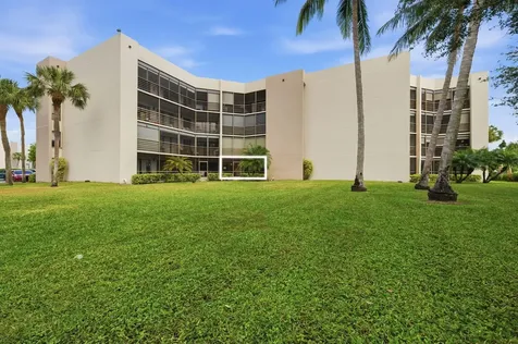 5701 Camino Del Sol Boca Raton FL 33433