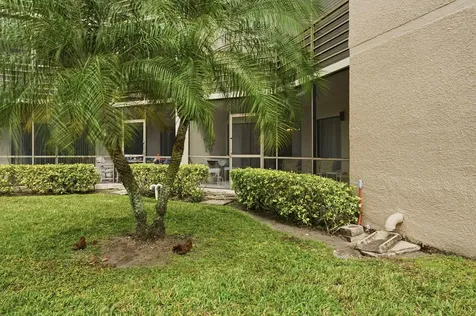 5701 Camino Del Sol Boca Raton FL 33433