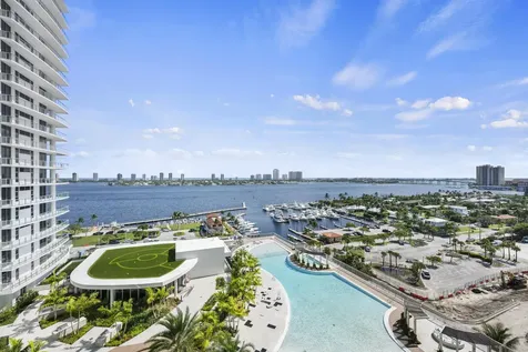 220 Lake Shore Drive Lake Park FL 33403