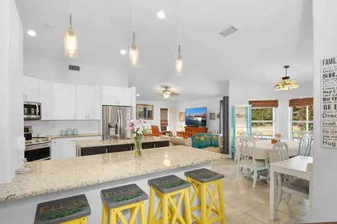 409 Sw Sycamore Cove Port Saint Lucie FL 34986