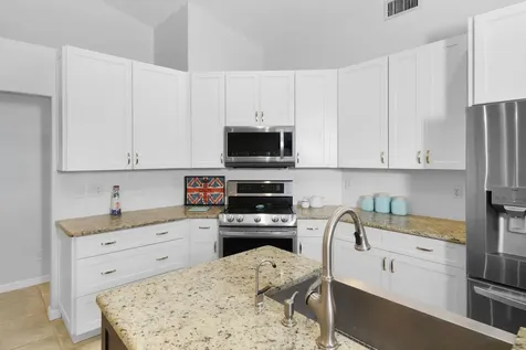 409 Sw Sycamore Cove Port Saint Lucie FL 34986