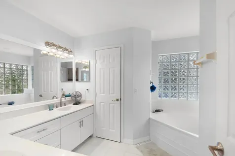409 Sw Sycamore Cove Port Saint Lucie FL 34986
