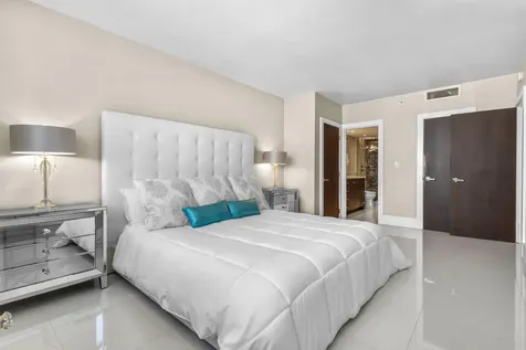 2501 S Ocean Drive Hollywood FL 33019