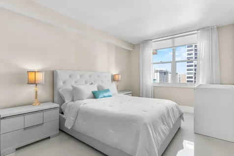 2501 S Ocean Drive Hollywood FL 33019