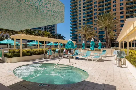 2501 S Ocean Drive Hollywood FL 33019