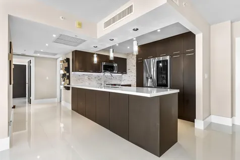2501 S Ocean Drive Hollywood FL 33019