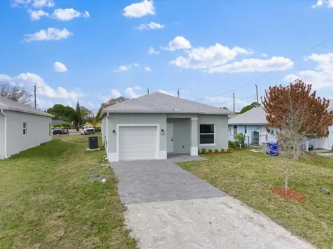 1635 19th Avenue Vero Beach FL 32962