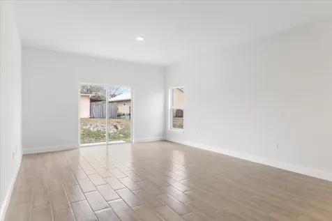1635 19th Avenue Vero Beach FL 32962