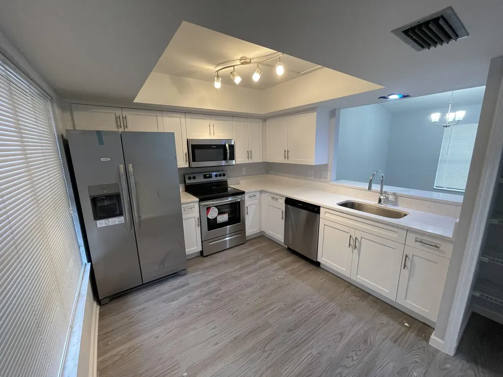 4108 NW 1st Street Deerfield Beach FL 33442