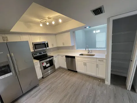 4108 NW 1st Street Deerfield Beach FL 33442