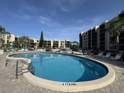 12 Royal Palm Way Boca Raton FL 33432