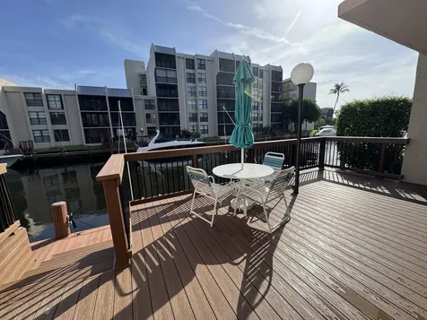 12 Royal Palm Way Boca Raton FL 33432