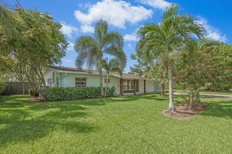 8336 SE Palm Street Hobe Sound FL 33455