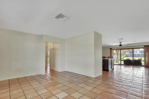 8336 SE Palm Street Hobe Sound FL 33455