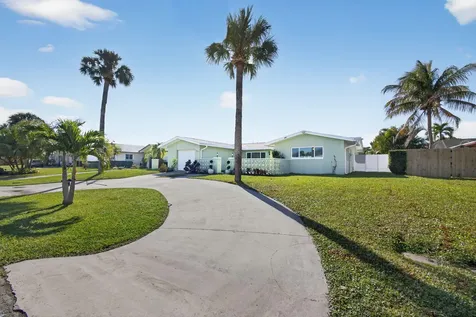 3646 Cypress Street Palm Beach Gardens FL 33410