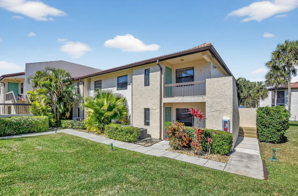 21911 Cypress Drive Boca Raton FL 33433