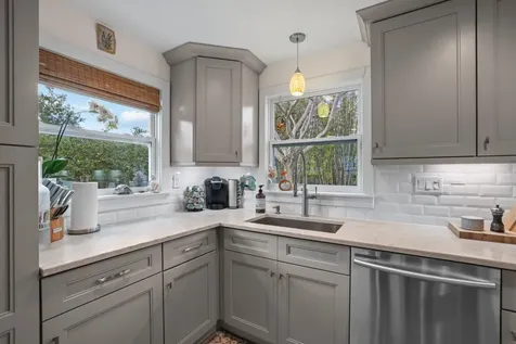 304 Se 4th Avenue Delray Beach FL 33483
