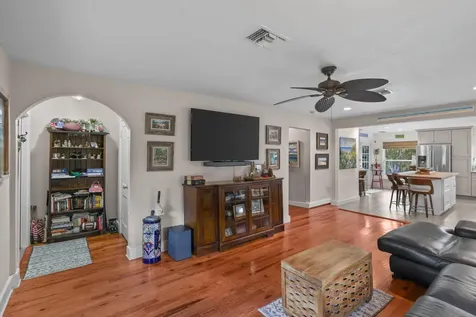 304 Se 4th Avenue Delray Beach FL 33483