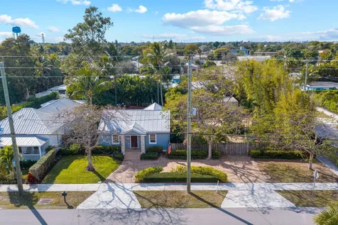 304 Se 4th Avenue Delray Beach FL 33483