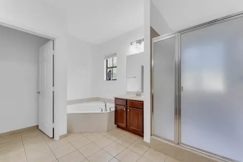 6077 Grand Cypress Circle Coconut Creek FL 33073