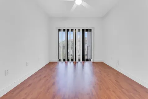 6077 Grand Cypress Circle Coconut Creek FL 33073