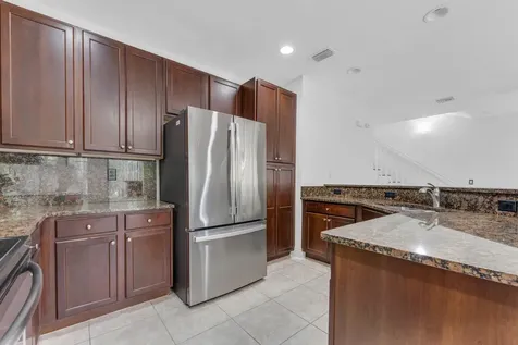 6077 Grand Cypress Circle Coconut Creek FL 33073