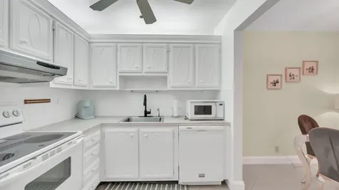 5640 Sw 3rd Place Margate FL 33068