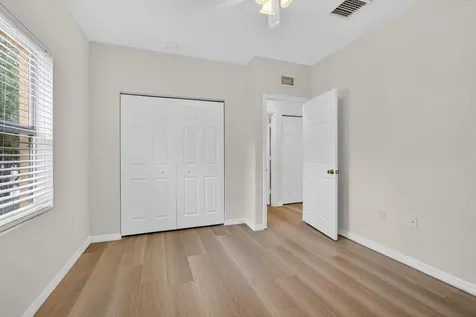 513 Talia Circle Palm Springs FL 33461