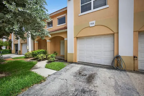 513 Talia Circle Palm Springs FL 33461