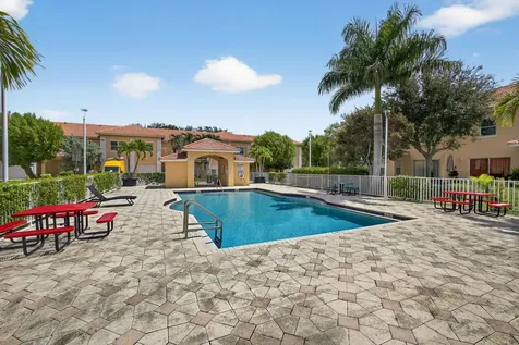513 Talia Circle Palm Springs FL 33461